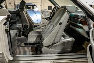 1991 Mercedes - Benz 560-Class