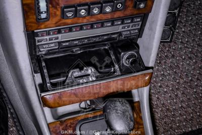 1991 Mercedes - Benz 560-Class