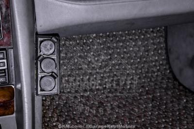 1991 Mercedes - Benz 560-Class