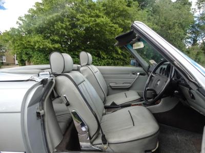 1983 Mercedes - Benz What's my car worth?