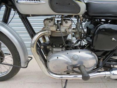1961 Triumph 6T THUNDERBIRD