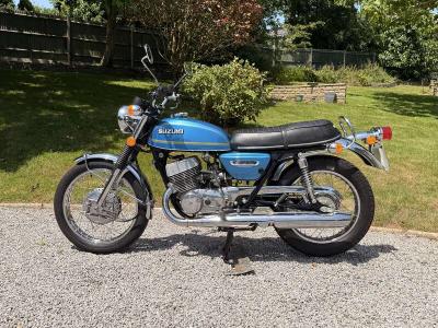 1975 Suzuki T500