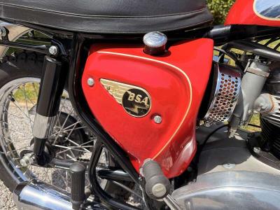 1964 BSA LIGHTNING ROCKET