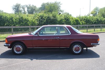 1978 Mercedes - Benz 230 CW AUTO (C123)