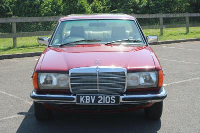1978 Mercedes - Benz 230 CW AUTO (C123)