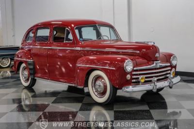1948 Ford Deluxe Sedan
