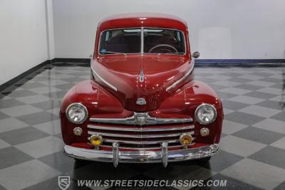 1948 Ford Deluxe Sedan