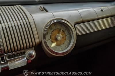 1948 Ford Deluxe Sedan