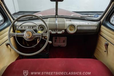 1948 Ford Deluxe Sedan