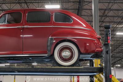 1948 Ford Deluxe Sedan