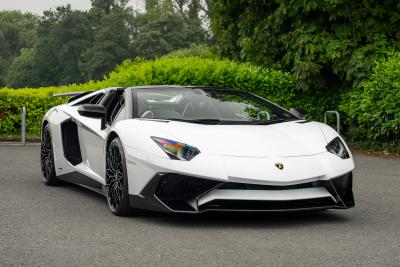 2016 Lamborghini AVENTADOR LP750-4 SV ROADSTER