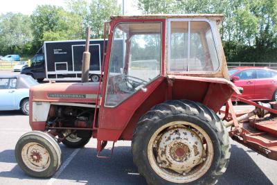1975 International 444 TRACTOR