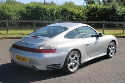 2005 Porsche 911 Carrera 4S