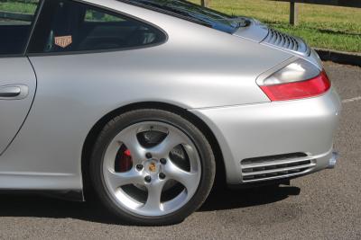 2005 Porsche 911 Carrera 4S