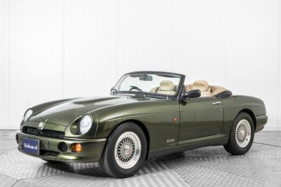 1995 MG RV8