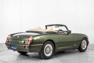 1995 MG RV8