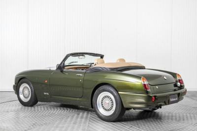 1995 MG RV8