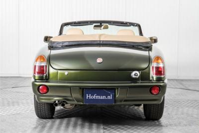 1995 MG RV8