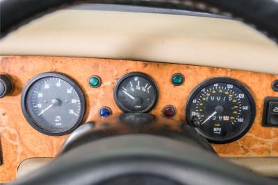 1995 MG RV8