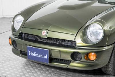 1995 MG RV8