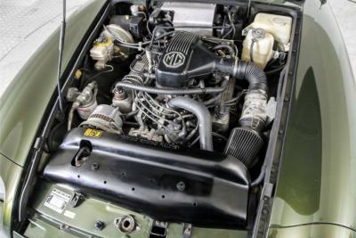 1995 MG RV8