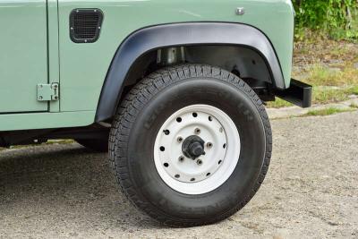 1990 Land Rover Defender 90