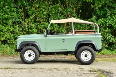 1990 Land Rover Defender 90