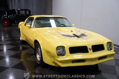 1976 Pontiac Firebird Trans Am Restomod