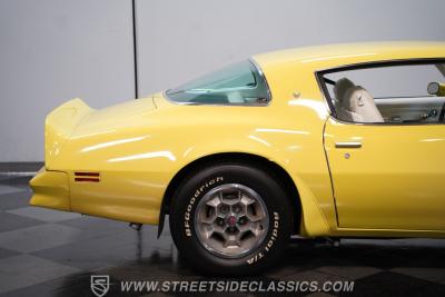 1976 Pontiac Firebird Trans Am Restomod