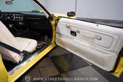 1976 Pontiac Firebird Trans Am Restomod