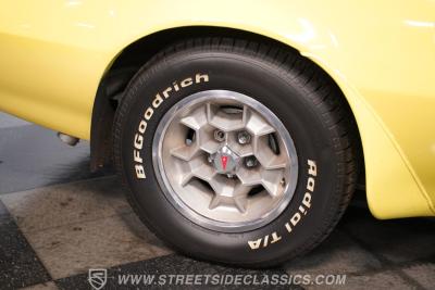 1976 Pontiac Firebird Trans Am Restomod