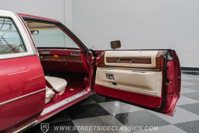 1975 Cadillac Coupe DeVille