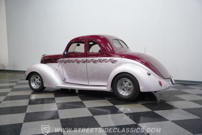 1938 Ford 5-Window Coupe