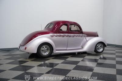 1938 Ford 5-Window Coupe