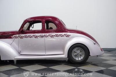1938 Ford 5-Window Coupe