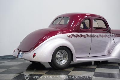 1938 Ford 5-Window Coupe