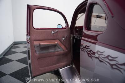 1938 Ford 5-Window Coupe