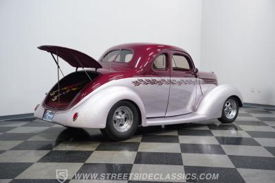 1938 Ford 5-Window Coupe