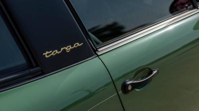 1990 Porsche 911 Targa Restomod
