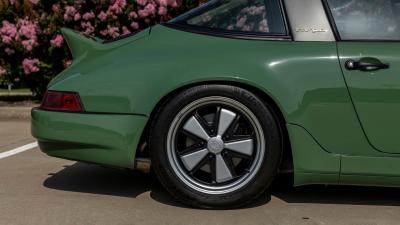 1990 Porsche 911 Targa Restomod