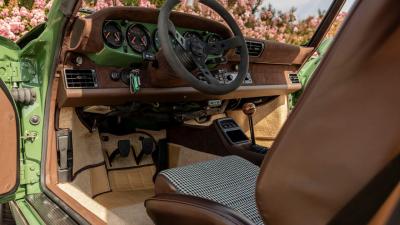 1990 Porsche 911 Targa Restomod