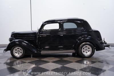 1936 Ford Tudor Humpback