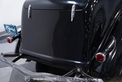 1936 Ford Tudor Humpback