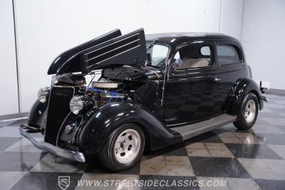 1936 Ford Tudor Humpback