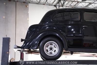 1936 Ford Tudor Humpback