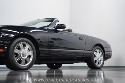 2005 Ford Thunderbird