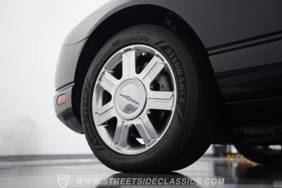 2005 Ford Thunderbird