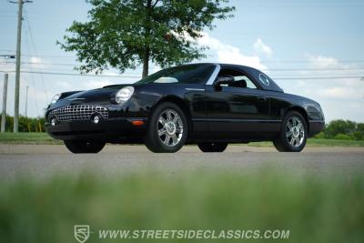 2005 Ford Thunderbird