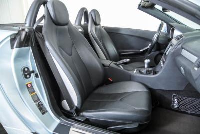 2004 Mercedes - Benz SLK