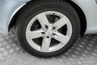 2004 Mercedes - Benz SLK